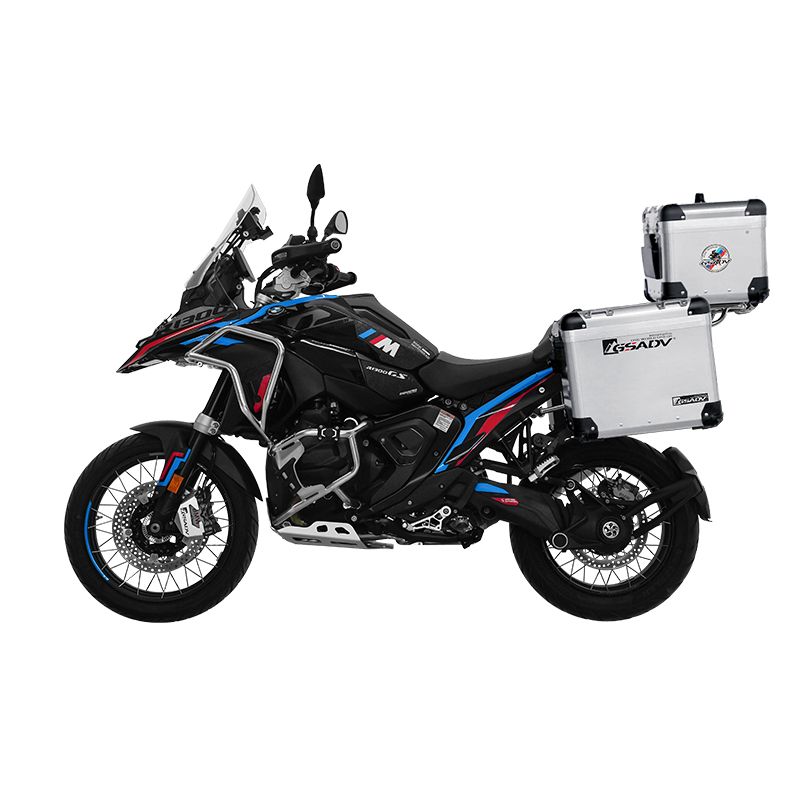 Three cases of zing aluminum-magnesium alloy - Silver