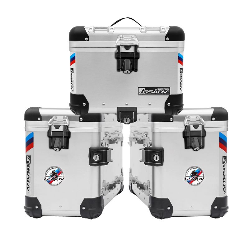 Three cases of zing aluminum-magnesium alloy - Silver