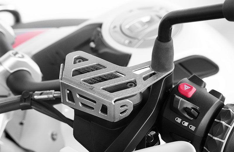 Clutch oil pump protection