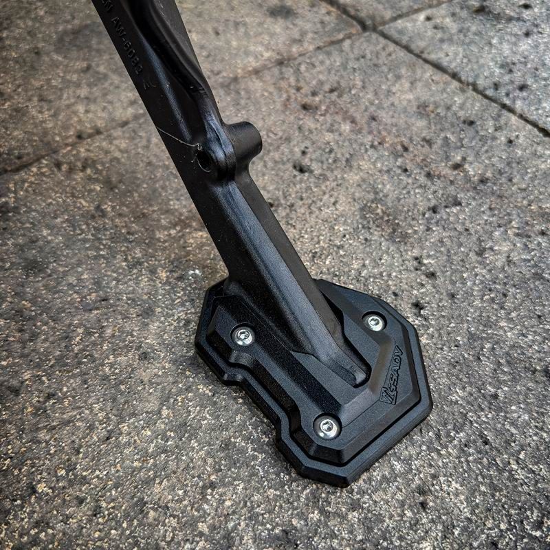 The side kick and offset support have increased