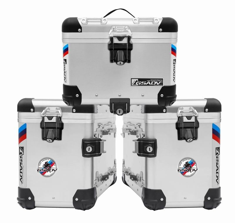 Three cases of zing aluminum-magnesium alloy - Silver