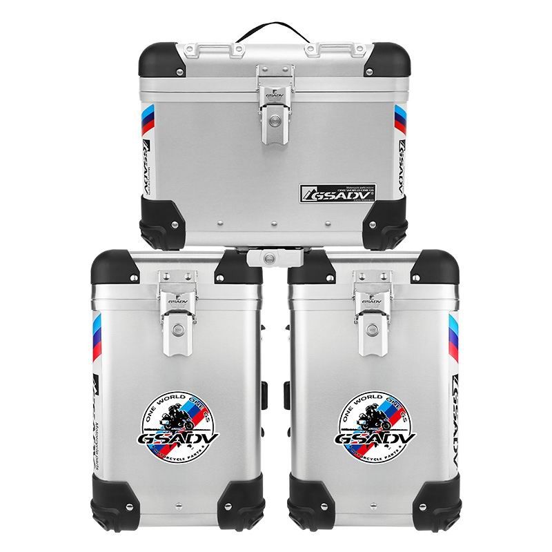 Three cases of zing aluminum-magnesium alloy - Silver