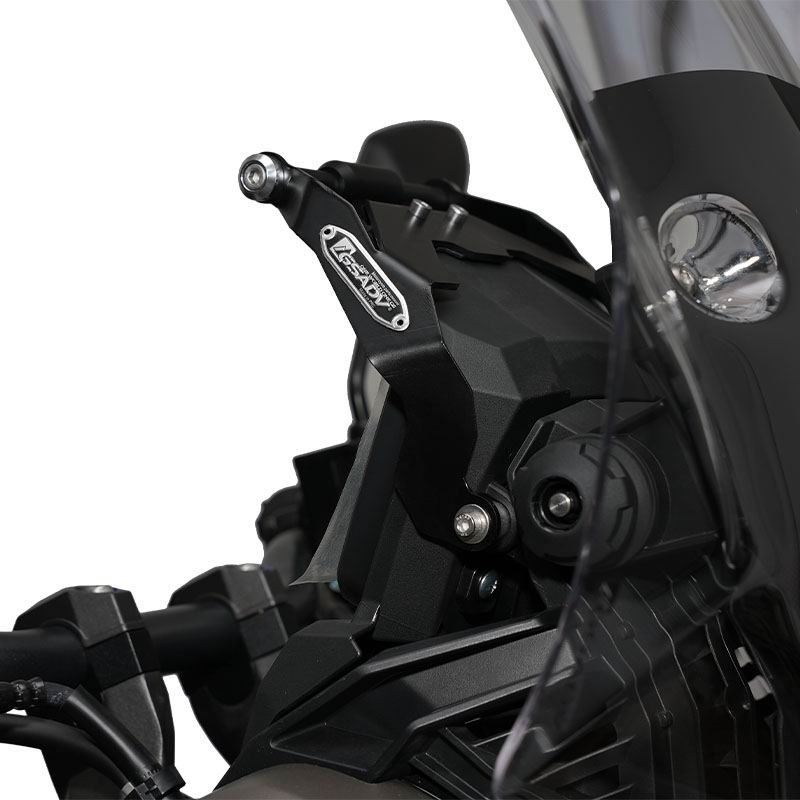 Navigation expansion bracket