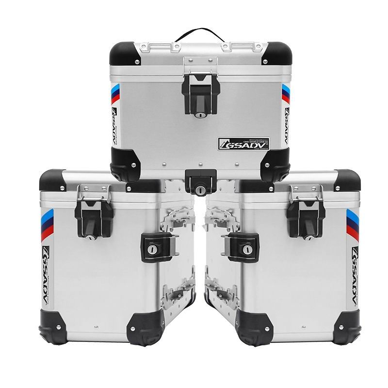 Three cases of zing aluminum-magnesium alloy - Silver